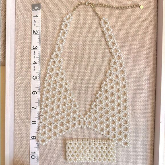 NWOT Faux Pearl Collar Bib Necklace - Picture 3 of 6